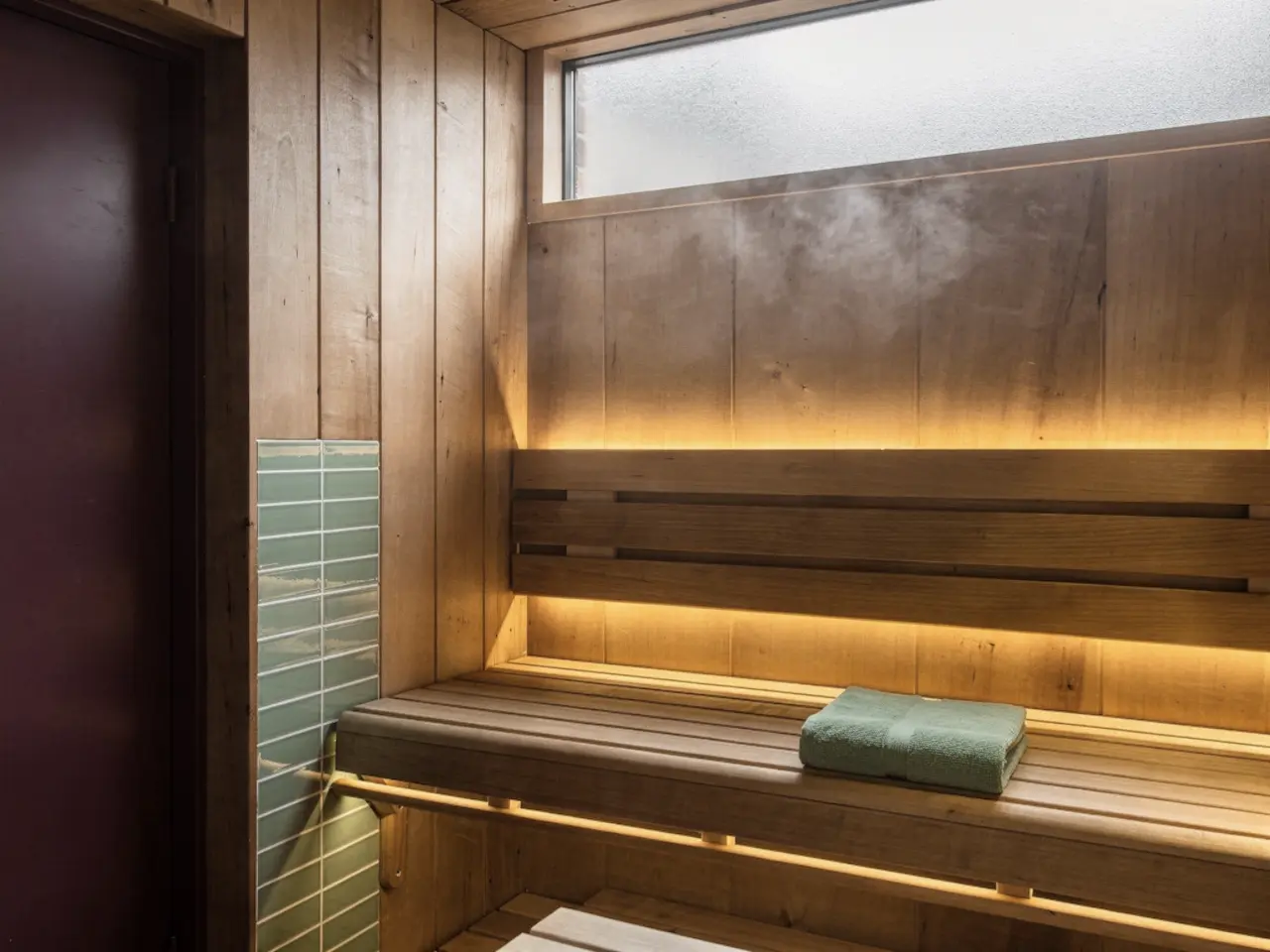 Stedelijke sauna met warm hout